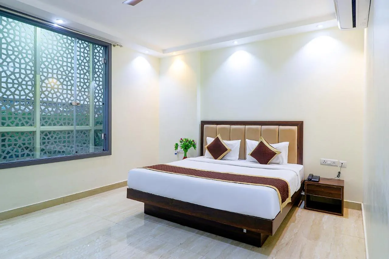 Fabhotel The Premium Suits Delhi  Hotel