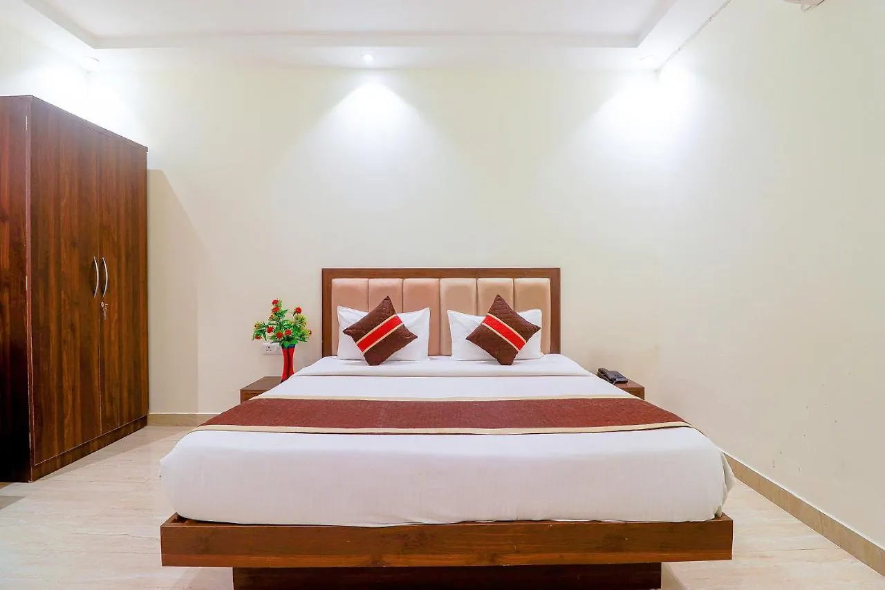 Fabhotel The Premium Suits Delhi  Hotel Delhi (National Capital Territory of India)