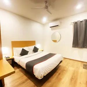 Hotel White Saffron, Delhi (National Capital Territory of India)